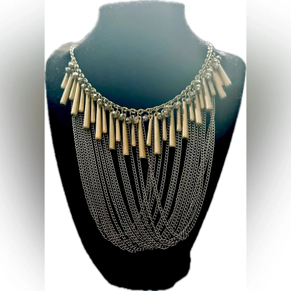 Gorgeous mixed metal necklace! 24”&3”extender